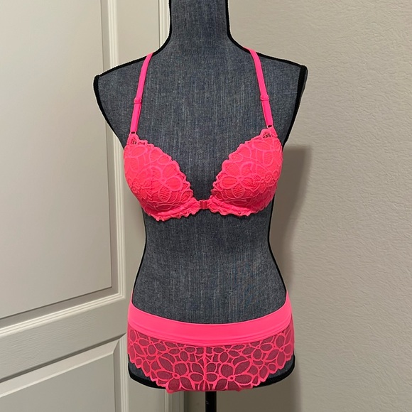 Victoria’s Secret Pink Neon Coral Lace Bra & Panty Set